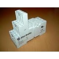 A-B 700-HN104 speciális foglalat 2412