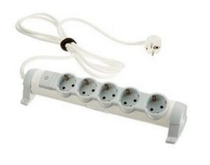 Legrand 694632 5-ös kapcsolós hosszabító 3m 3x1