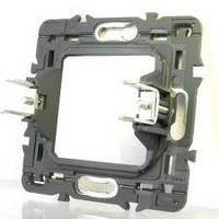 Legrand Céliane 080269 süllyesztõperem 1x2m kerethez körmös 1803