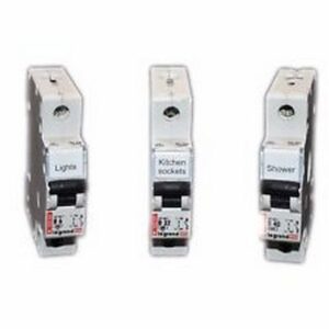 Leg 03274 1p B40A DX-S kismegszakító 6000/1KA 1203