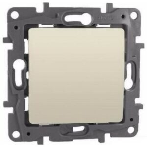 LEG 664617 Niloé 102-es krém 1603