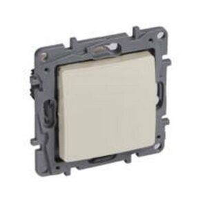 LEG 664604 Niloé 107-es keresztkapcsoló körömmel krém. 1603