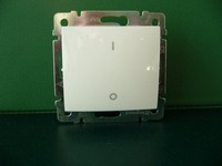 Leg 774402 Valena 102 kétpólusú