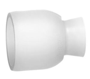 Legrand 050317 földelt lengõ dugalj hátsó bevezetéssel 2501