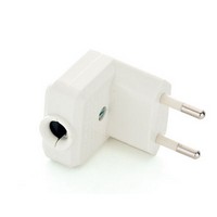 Famatel 1003 földeletlen dugvilla 90° krém 10A/250V 1902