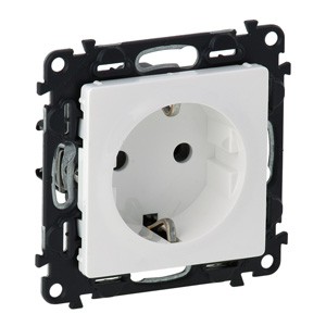 Valena Life 2P+F 753121 csatlakozóaljzat rugós