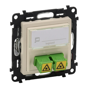 Valena Life SC/APC egymódusú optikai csatlakozóaljzat elefántcsont