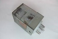 A-B 700-HA33A2-3-4L  3 váltós 240VAC 10A  mech.retesz+LED