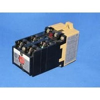 A-B 700-P800A1 110V AC 8 pólusú heavy-duty relay