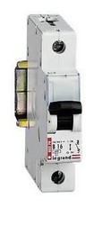 Leg 03273 1p B 32A DX-S kismegszakító 6000/1KA 1203