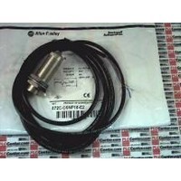 A-B 872C-D5NP18-E2 induktív érzékelõ 0904