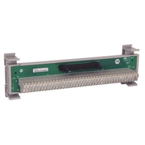 40-Point Feed-Through Digital IFM